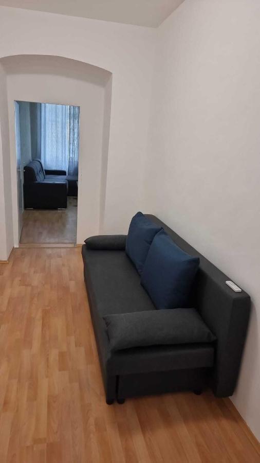 Premier Triple Room Mz Виена Екстериор снимка